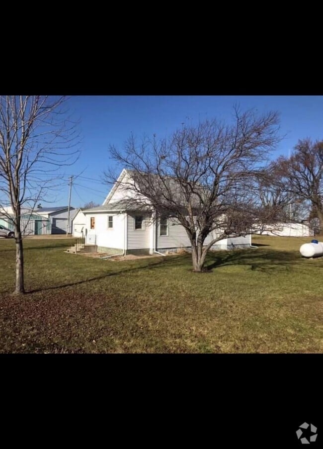 Building Photo - 24602 Oran St