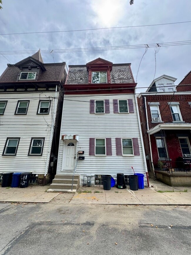 Building Photo - 1509 Hatteras St