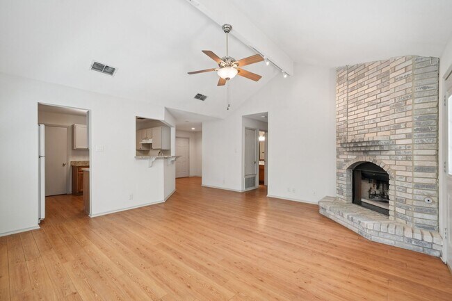Building Photo - SEPTEMBER  HALF OFF First Month Rent