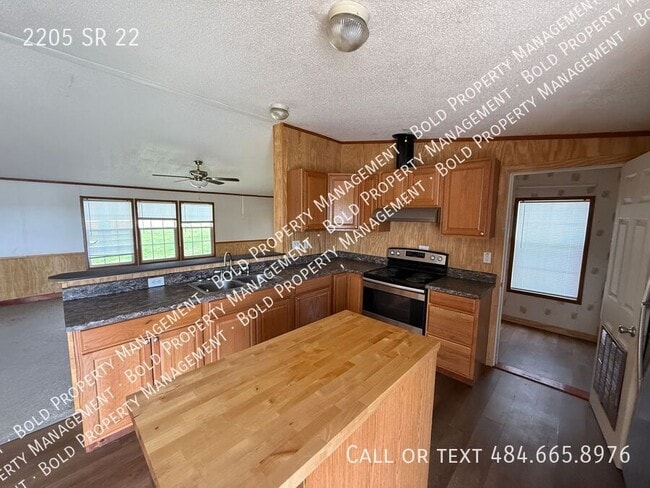 Building Photo - 2205 SR 22