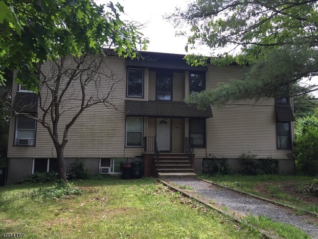 Building Photo - 440 Shore Dr