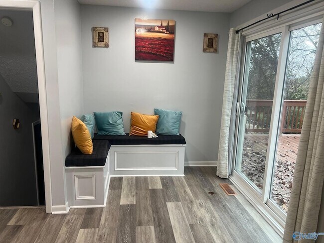 Foto del edificio - 409 Cumberland Dr SE