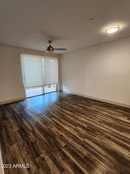 Foto del edificio - 250 E Ray Rd