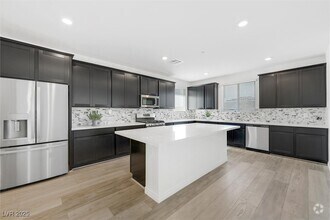 Building Photo - 827 Aurelie Ridge St