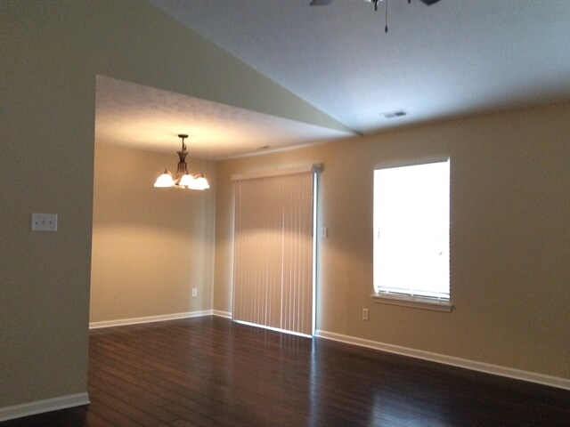 Foto del edificio - 1326 Country View Court