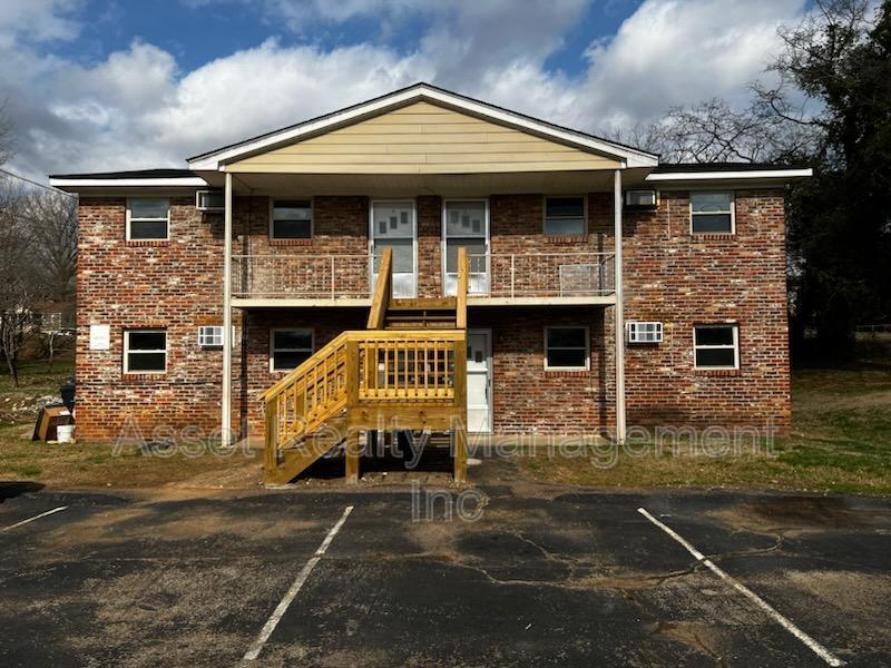 Primary Photo - 1203 Fair Dr