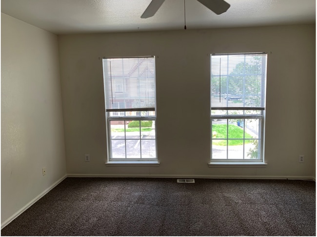 Photo - Beautiful 2BR/1.5B Town Home! 

Available ...