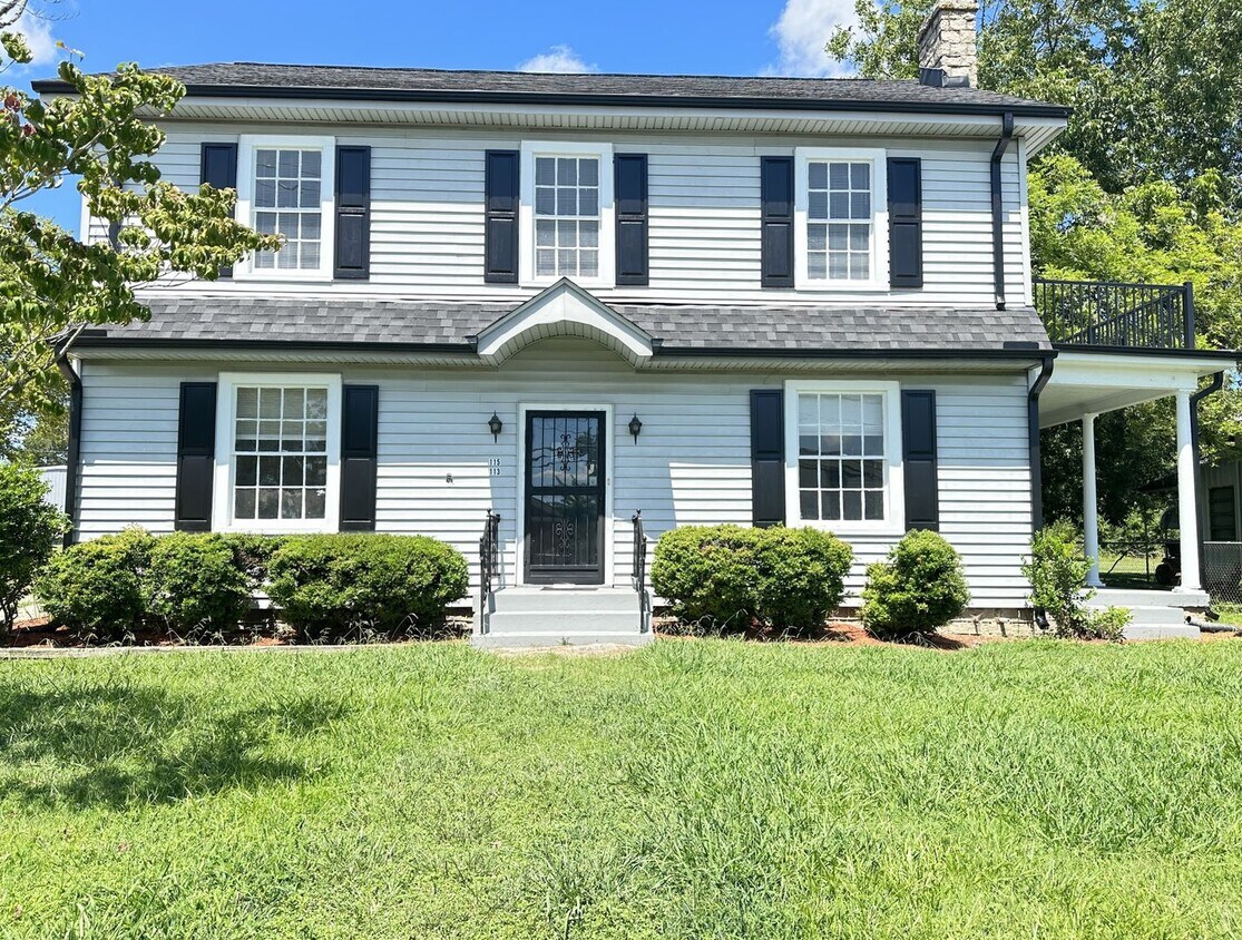 Primary Photo - 113-115 E Atlantic St