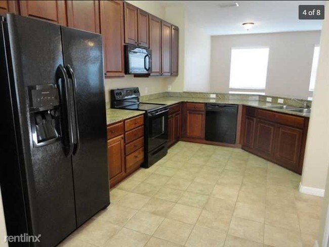 Building Photo - 3151 Chessington Dr
