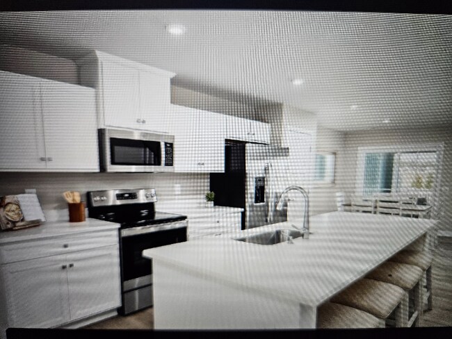 Foto del edificio - 18353 Centennial Cir