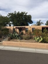 Building Photo - 2815 Rio Vista Ct SW
