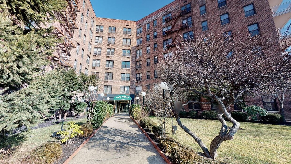 Primary Photo - Park Manor Condo
