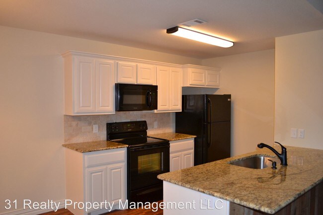 Building Photo - 3 br, 2 bath House - 508 W. Hull St