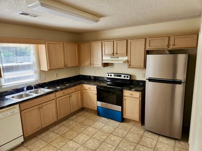 Building Photo - 5073 Falling Creek Lane