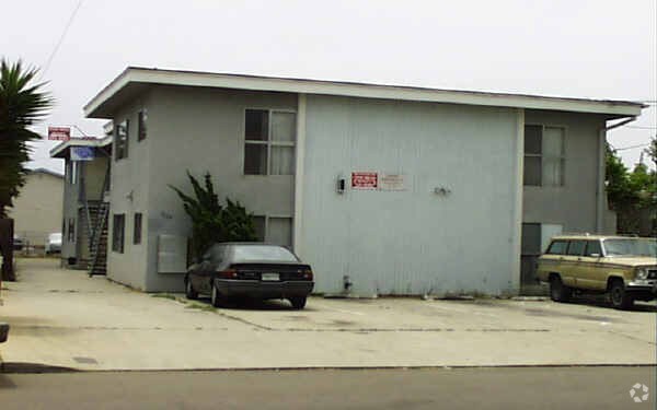 Building Photo - 1325 Hemlock Ave