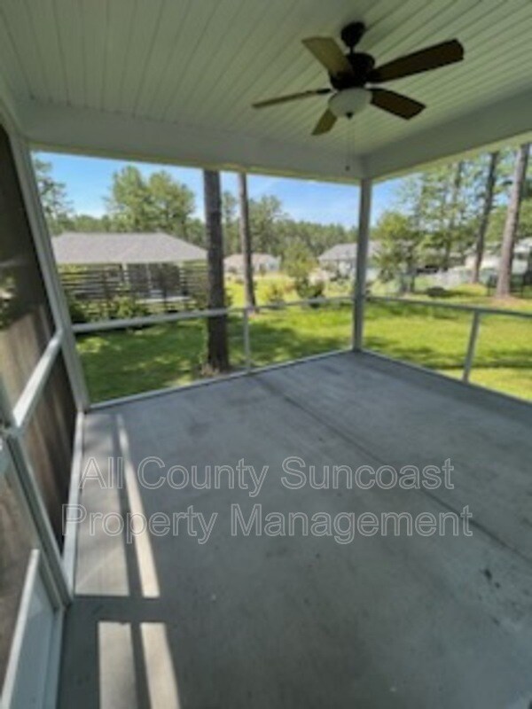 Building Photo - 1605 Willow Road