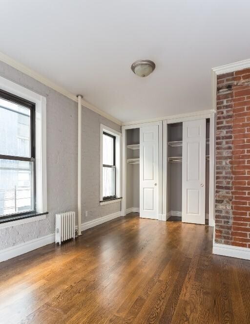 Building Photo - 340 E 18th St