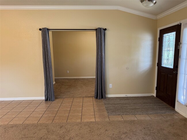 Building Photo - 21307 Springbrook Hollow Ct