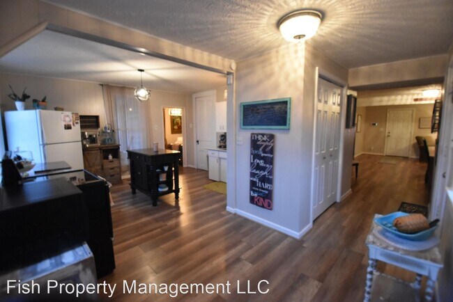 Building Photo - 2 br, 1 bath House - 228 S Pennsylvania St