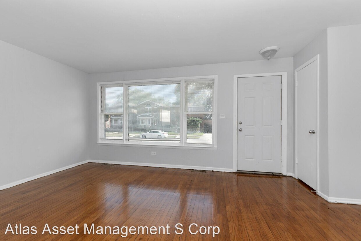 3 br, 1 bath House 11660 S Vincennes Ave House Rental in Chicago