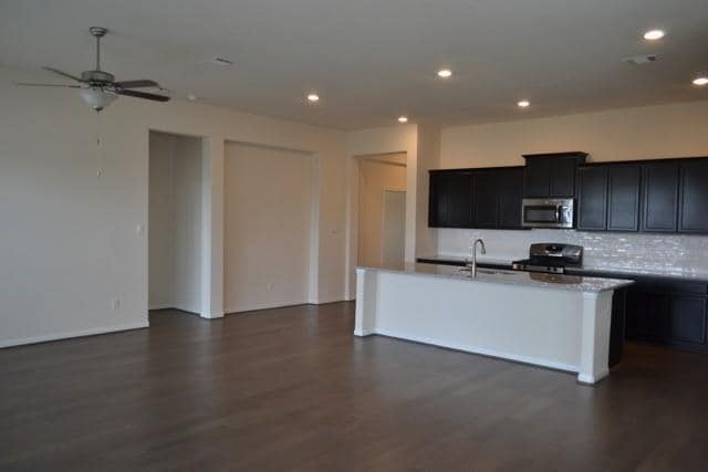 Building Photo - 619 Panzano Dr