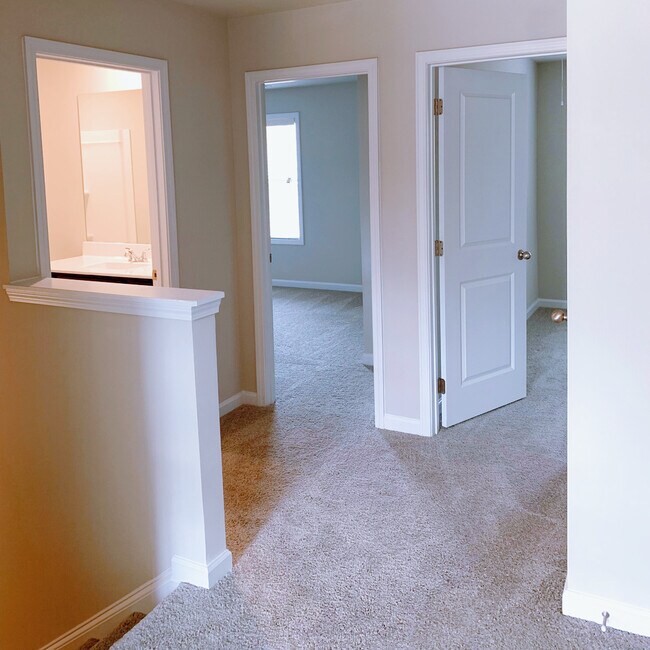 second floor - 6003 Park Bay Ct