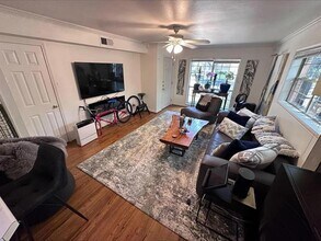 Building Photo - 4222 Newton Ave