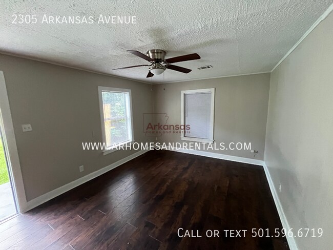 Foto del edificio - 2305 Arkansas Ave