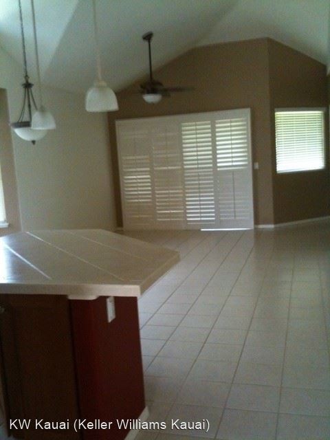 Building Photo - 2 br, 1.5 bath House - 2110 Kaneka St. #109