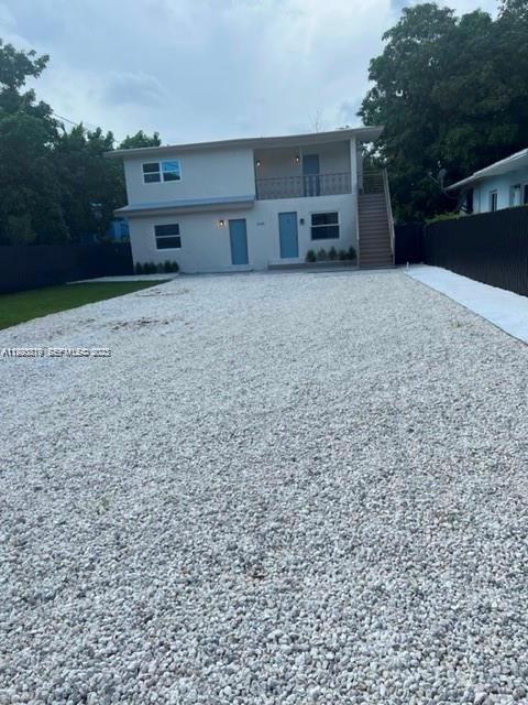 Foto principal - 5444 NW 5th Ave