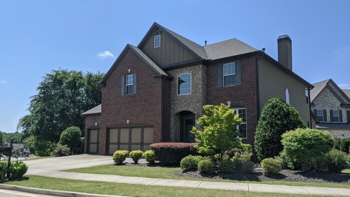 Foto principal - Beautiful Home with Lots of Amenities