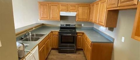 Foto del edificio - 10910 Shady Oaks Dr
