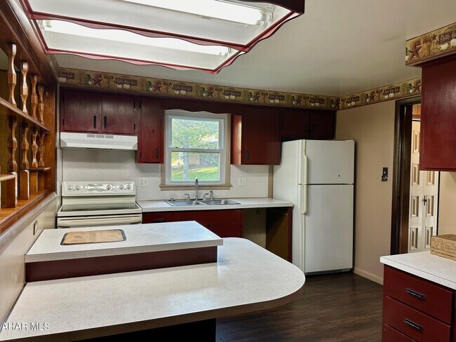 Foto del edificio - 3392 Younts Rd