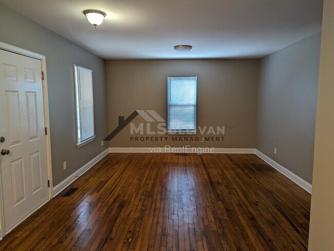 Foto del edificio - 608 N Maple St