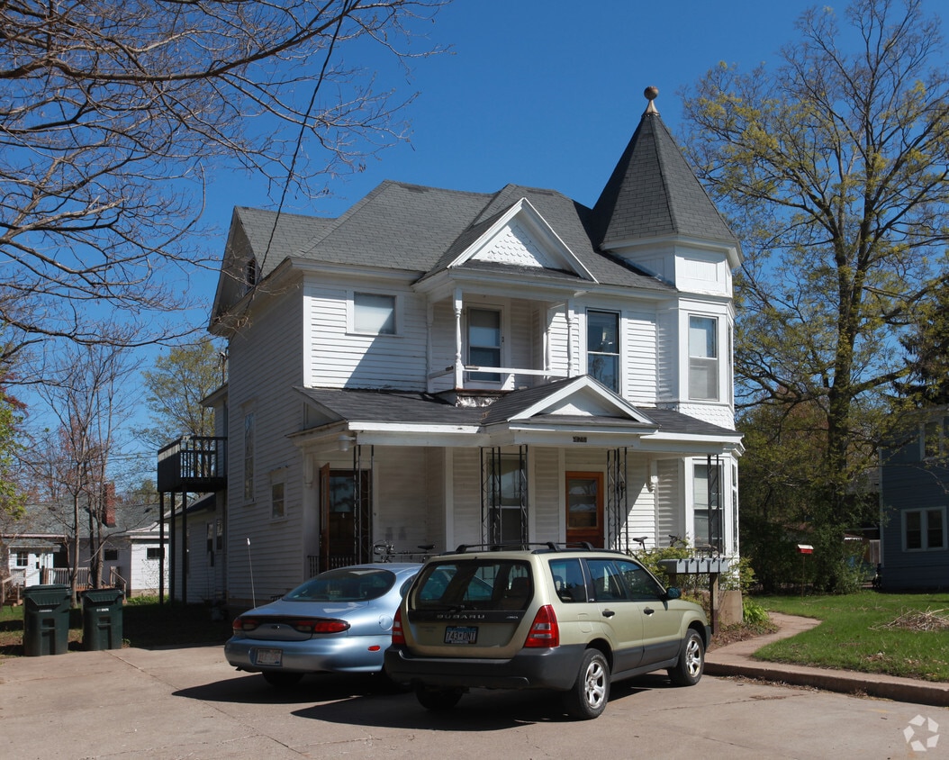 Building Photo - 426 Grand Ave