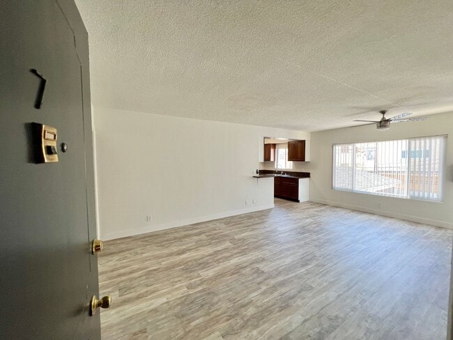 Building Photo - 3545 Keystone Av