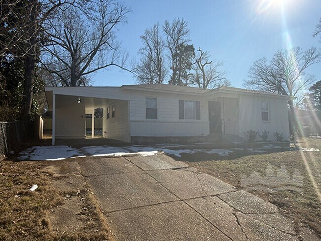 Foto del edificio - 2313 Nunnelee Ave