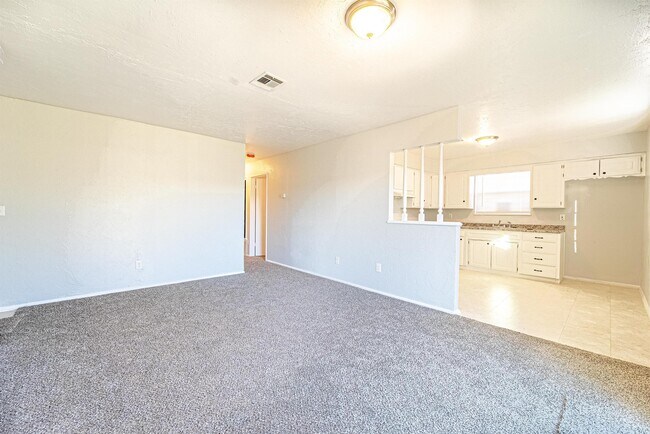 Foto del edificio - 3328 SW Murray Dr