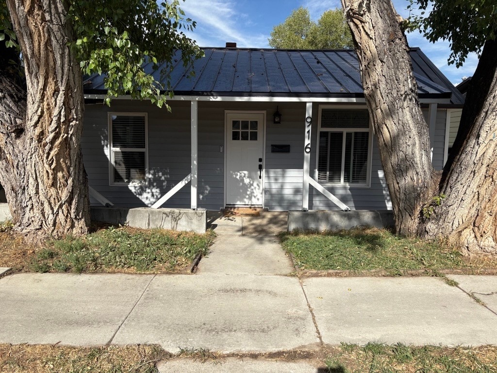 Foto principal - 916 Cedar Ave
