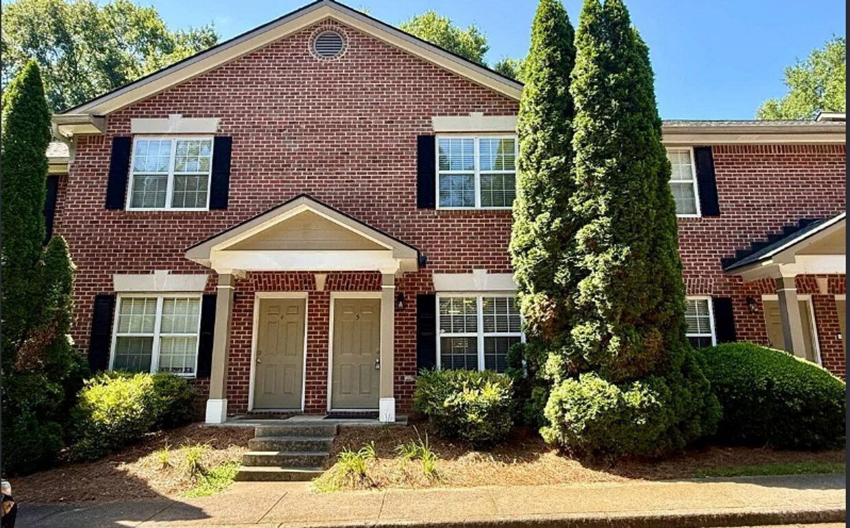 Foto principal - 460 Barnett Shoals Rd