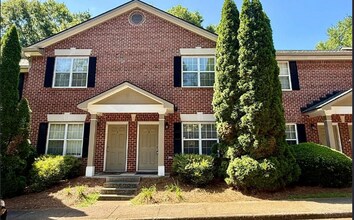 Building Photo - 460 Barnett Shoals Rd