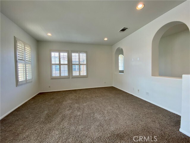 Foto del edificio - 2750 E Oak Hill Dr