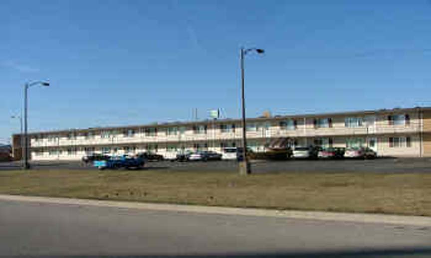 Primary Photo - Valley Green Apartments