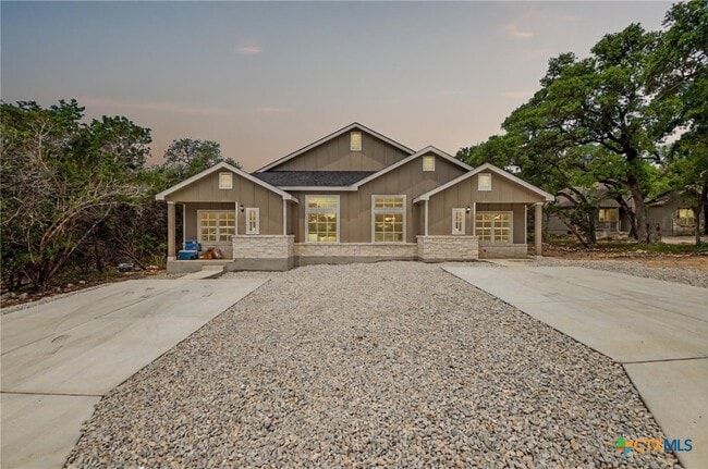 Building Photo - 192 Weatherby Dr