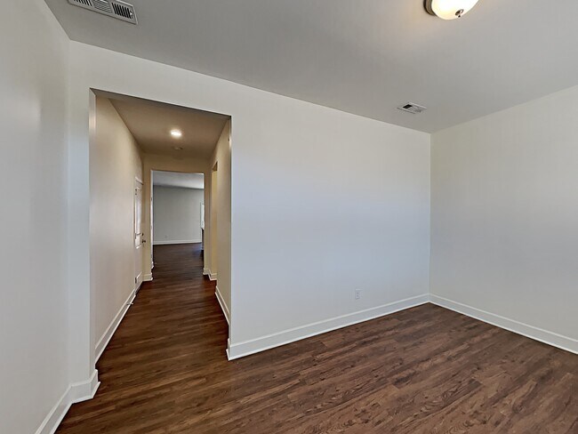 Building Photo - 5266 Lake Maxwell Drive