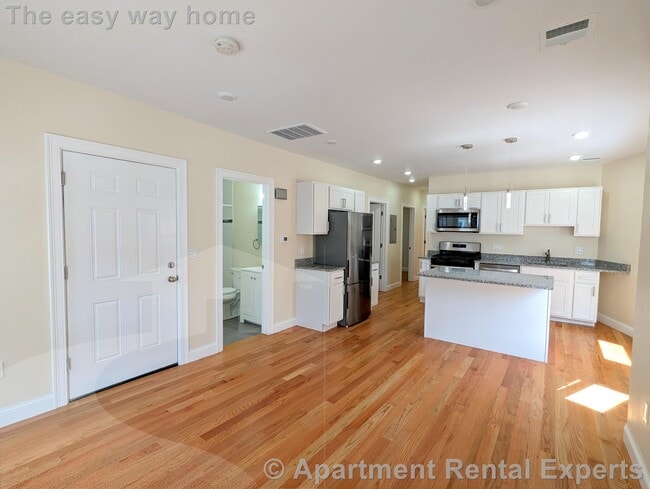 Photo - 2 Sacramento Pl Apartment
