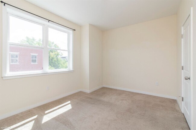 Foto del edificio - 4 br, 4 bath Duplex - 2036 N 17TH ST Unit B