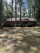 Building Photo - 712 8th Ave