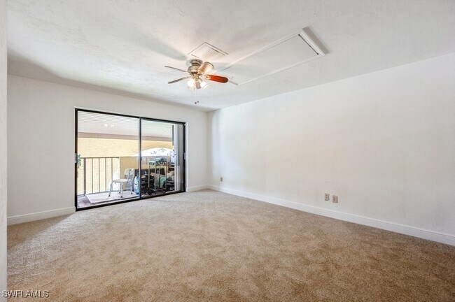 Foto del edificio - 1400 Blue Point Ave