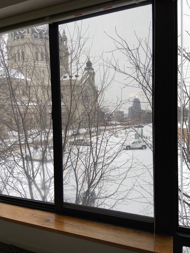 Foto del edificio - 250 Selby Ave